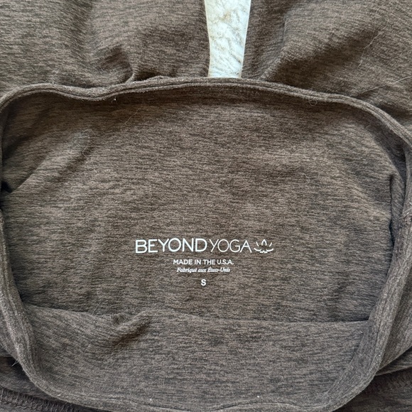 Beyond Yoga Keep Pace 5” Biker Shorts - Picture 5 of 5